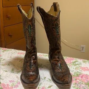 Cowgirl boots size 11